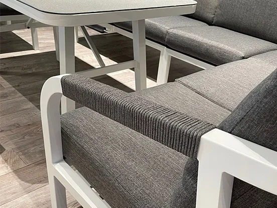 טינה - פינת ישיבה פינתית אוף ואיט אלומיניום GARDA