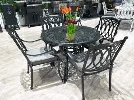 פראג - פינת אוכל אפור שולחן עגול 100ס"מ כולל 4 כסא + ריפוד אלומיניום GARDA