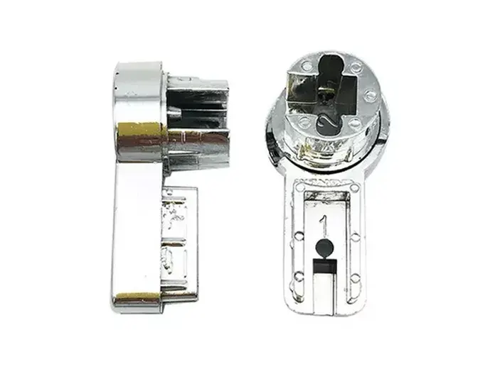 דלתא סט צירים למקלחון ניקל ספאדיני