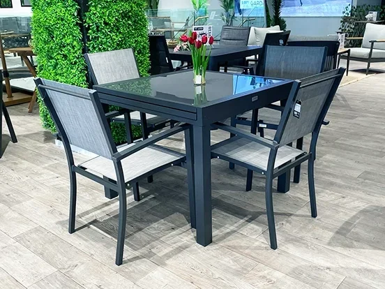 רוז - פינת אוכל שולחן 90/180 כולל 4 כסא אפור אלומיניום GARDA