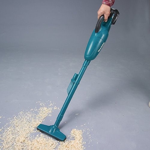 שואב אבק DCL180Z 10.8V גוף בלבד מקיטה MAKITA